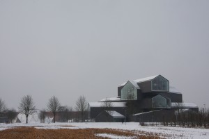 vitrahaus-herzog-de-meuron-0019 Vitrahaus next to Richard Buckminster Fuller's Dome