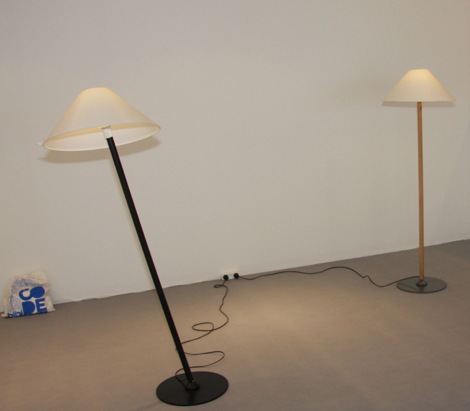 standing-task-light-erik-wester-code-10-copenhagen Standing Task Light by Erik Wester: A nice example of innovative and practical design