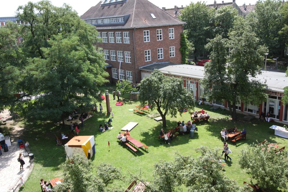 rundgang-2011-kunsthochschule-berlin-weisensee-college-green College Green