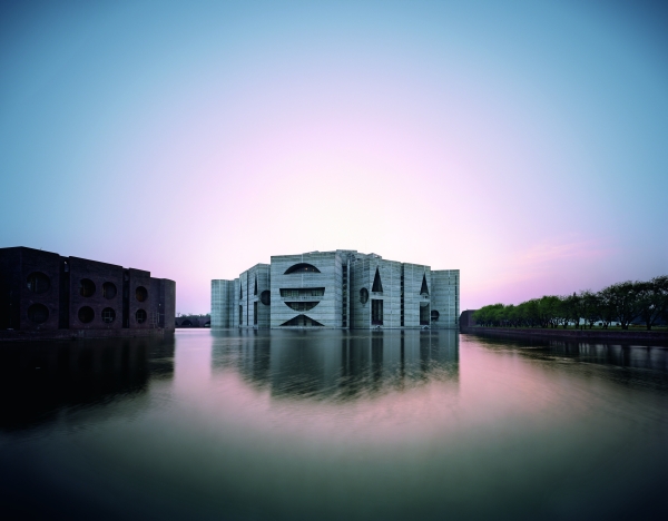 National Assembly Building in Dhaka, Bangladesh, Louis Kahn 1962–83 National Assembly Building in Dhaka, Bangladesh, Louis Kahn 1962–83