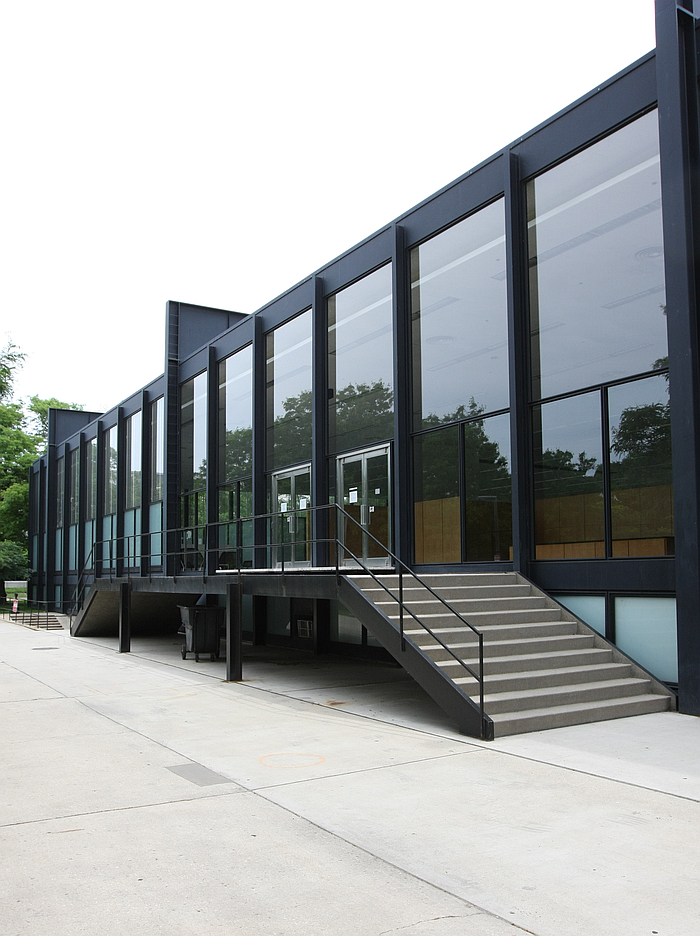 Crown Hall by Ludwig Mies van der Rohe at Illinois Institute of Technology, Chicago (1954–56)